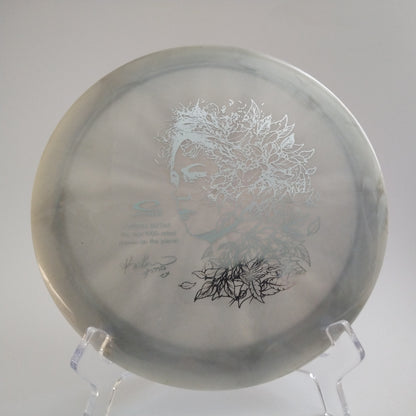 Latitude 64 Royal Grand Burst Grace - Kristin Tattar